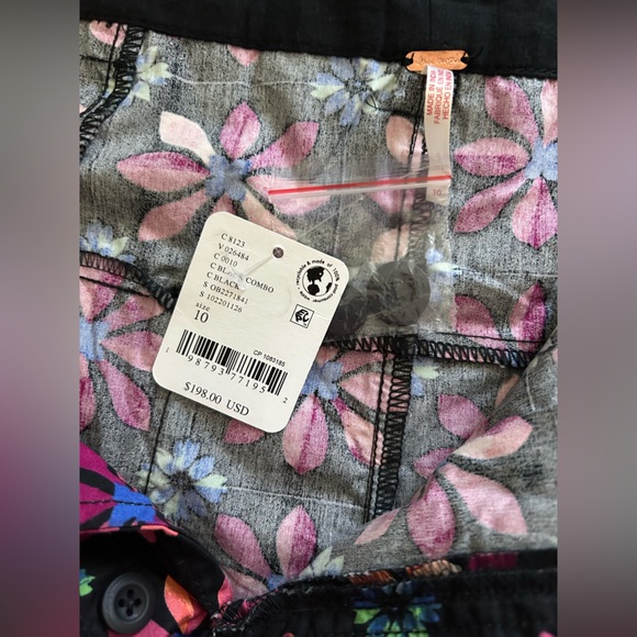 Free People NWT Miss You Most Extreme Wide Cotton Pants Floral Printed size 10 - Picture 7 of 10